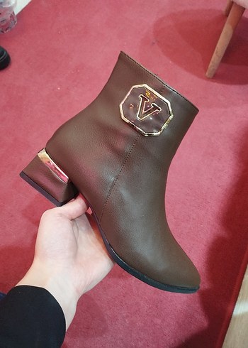 Kahverengi Deri Kadın Botlar, Tokalı, Kalın Topuklu - Görsel 6