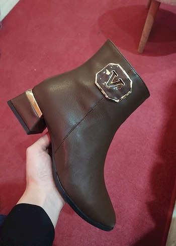 Kahverengi Deri Kadın Botlar, Tokalı, Kalın Topuklu - Görsel 5