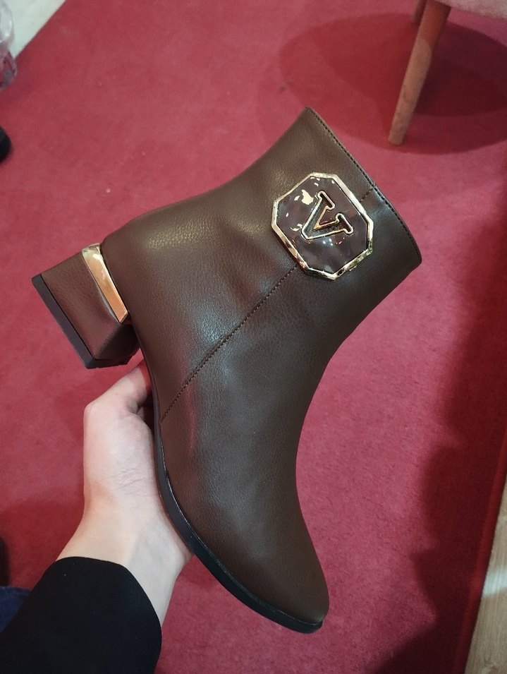 Kahverengi Deri Kadın Botlar, Tokalı, Kalın Topuklu - Görsel 5