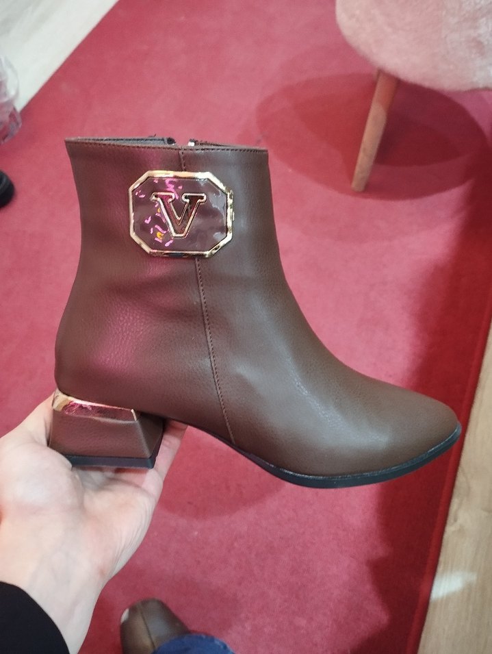 Kahverengi Deri Kadın Botlar, Tokalı, Kalın Topuklu - Görsel 2