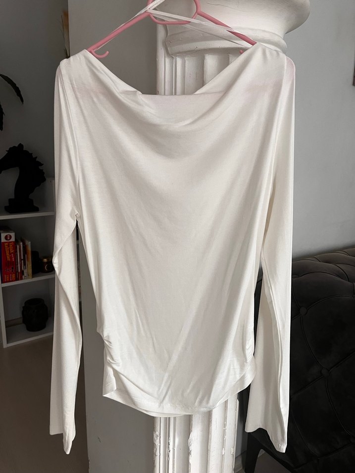 Beyaz Drapeli Uzun Kollu Kadın Bluz - Görsel 2