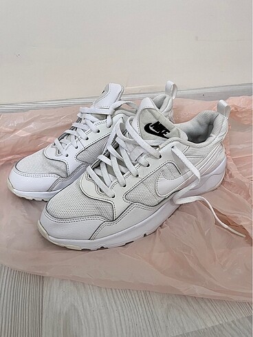 Nike orj