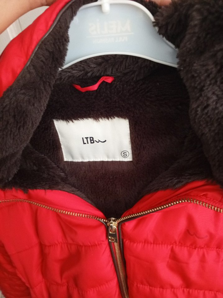 Kürklü Kırmızı Kadın Kışlık Mont - Görsel 2