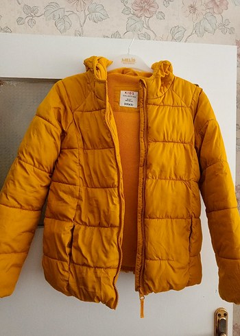 Sarı Düğmeli Kız Çocuk Montu