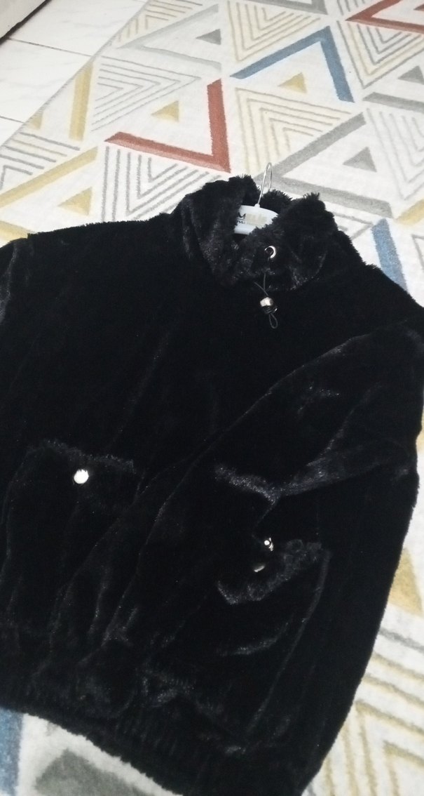 Siyah Kısa Peluş kazak - Görsel 4