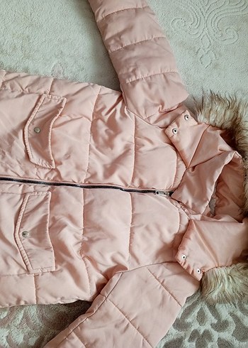 Kürklü Kapüşonlu Pembe Kız Çocuk Mont - Görsel 5
