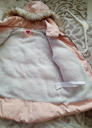 Kürklü Kapüşonlu Pembe Kız Çocuk Mont - Görsel 12