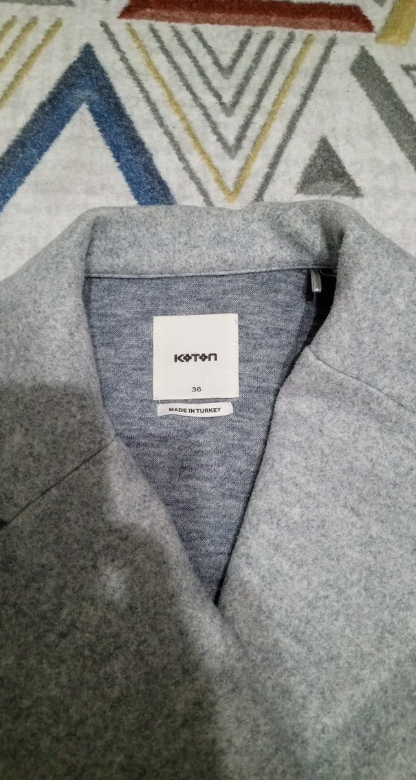 Gri çift düğmeli kadın kaban - Görsel 2