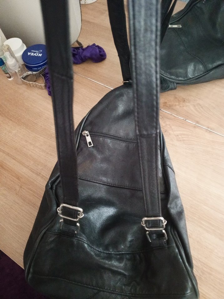 Siyah Deri Fermuarlı Biker Sırt Çantası - Görsel 5