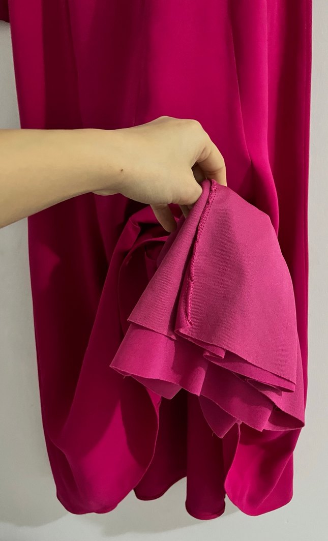 Pembe Uzun Kollu Saten Elbise - Görsel 3