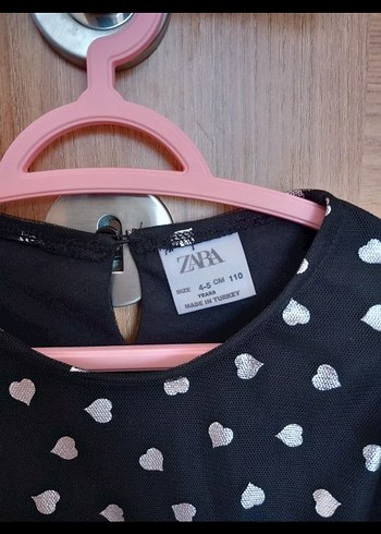 Zara Kız Çocuk Siyah Uzun Kollu Fırfırlı Elbise