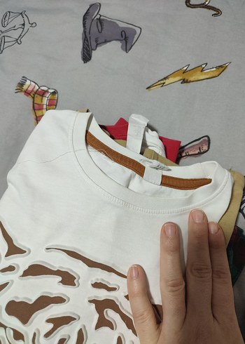 Beyaz kabartma kaplan baskılı Erkek Çocuk Tişörtü - Görsel 4