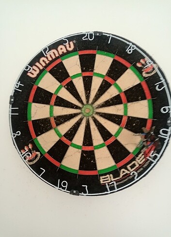 Winmau Blade 5 dart board 
