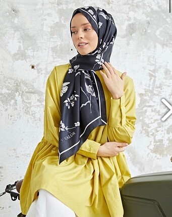 Aker Valorscarf