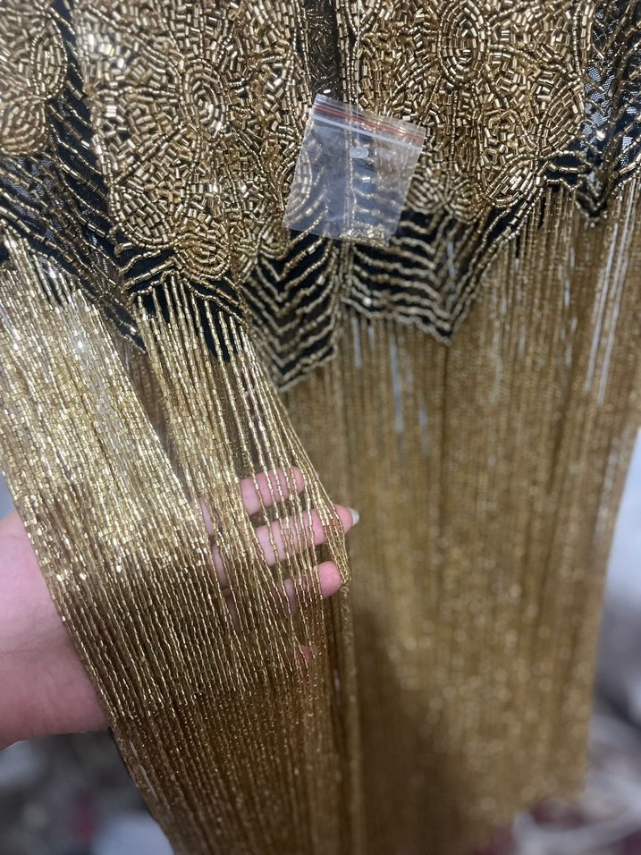 Özel Tasarım Pullu ve Boncuklu Pelerin - Görsel 3