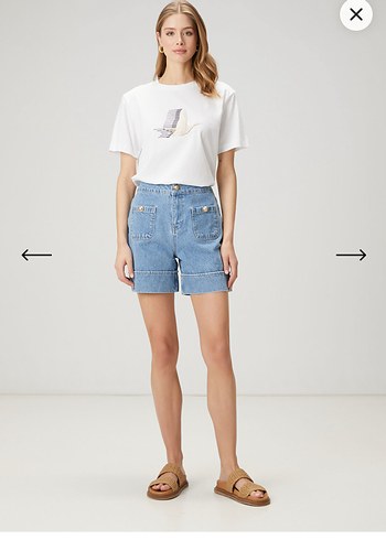 Beyaz Baskılı Kadın Tişört - Görsel 2