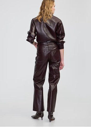 Mürdüm Parlak Deri Kadın Pantolon - Görsel 3