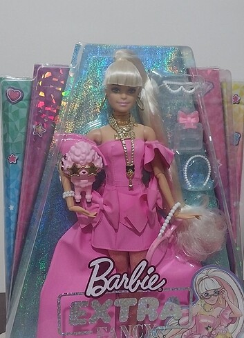  Beden Renk Barbie Extra Şık Bebek