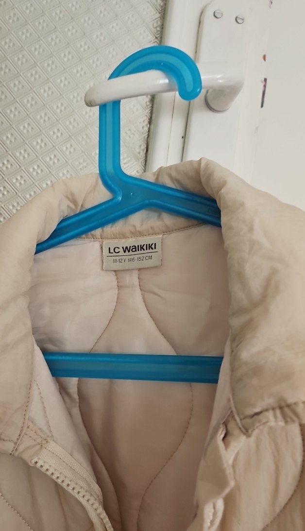 Düğmeli Bej Midi Kız Çocuk Ceket - Görsel 2