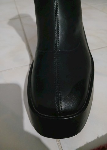 Kadın Siyah Deri Gotik Topuklu Bot - Görsel 2