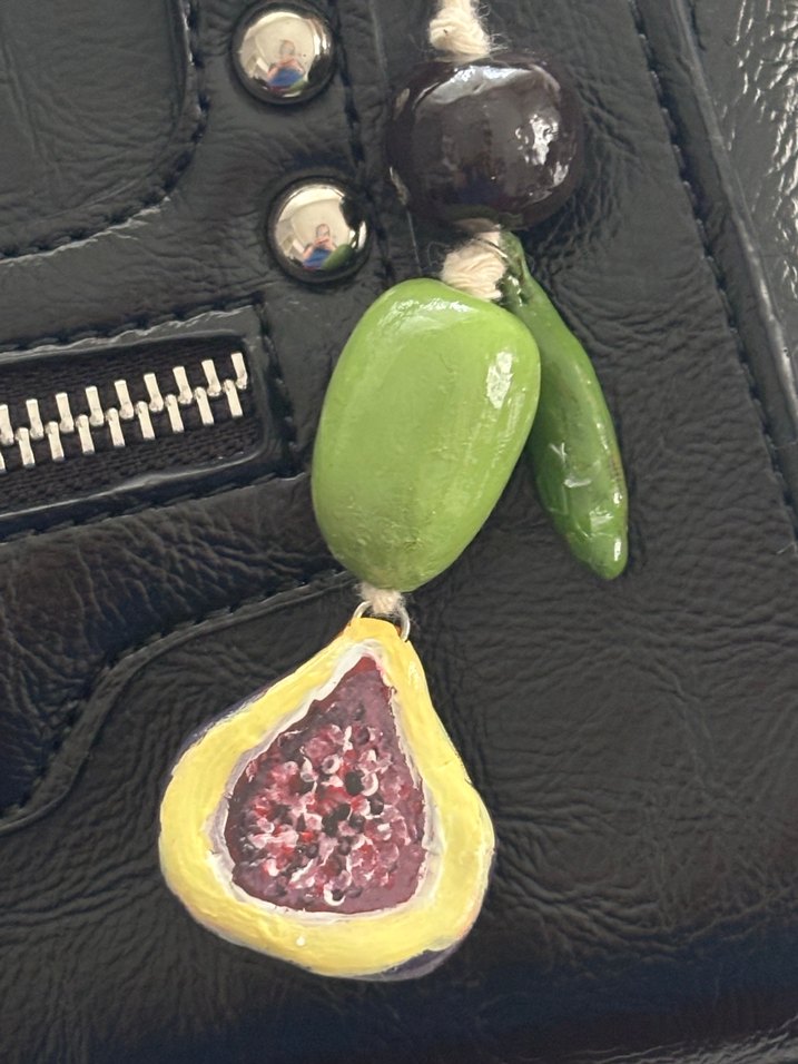 El Yapımı İncir & Zeytin Figürlü Çanta Aksesuarı  - Görsel 3