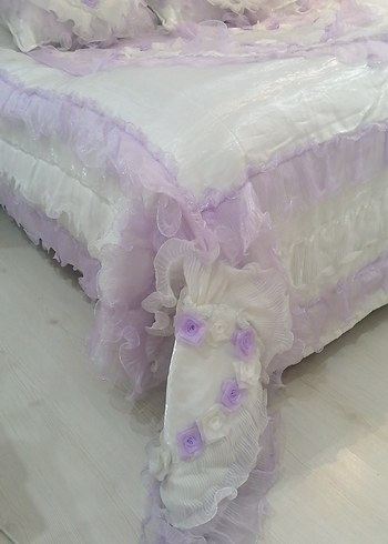 Lila Nakışlı Pastel Yatak Örtüsü - Görsel 3