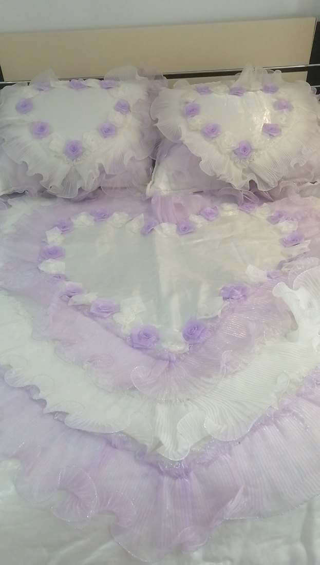 Lila Nakışlı Pastel Yatak Örtüsü - Görsel 2