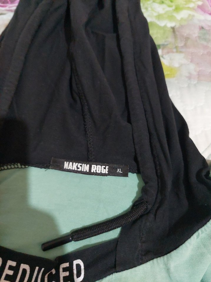 Kapüşonlu, Yeşil tişört - Görsel 5