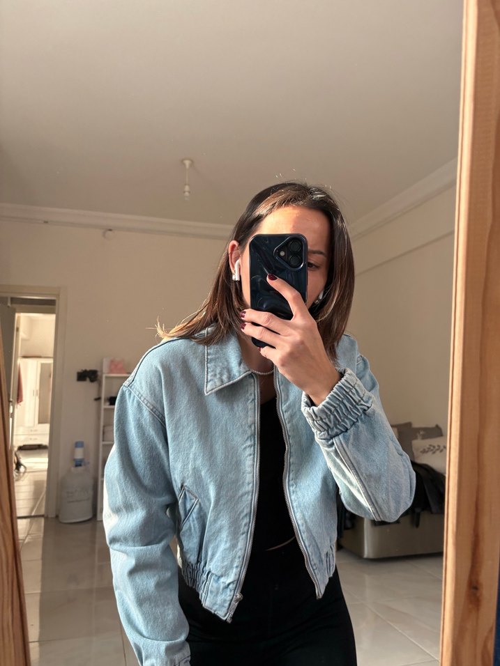 Gri Yüksek Yakalı Denim Ceket - Görsel 3