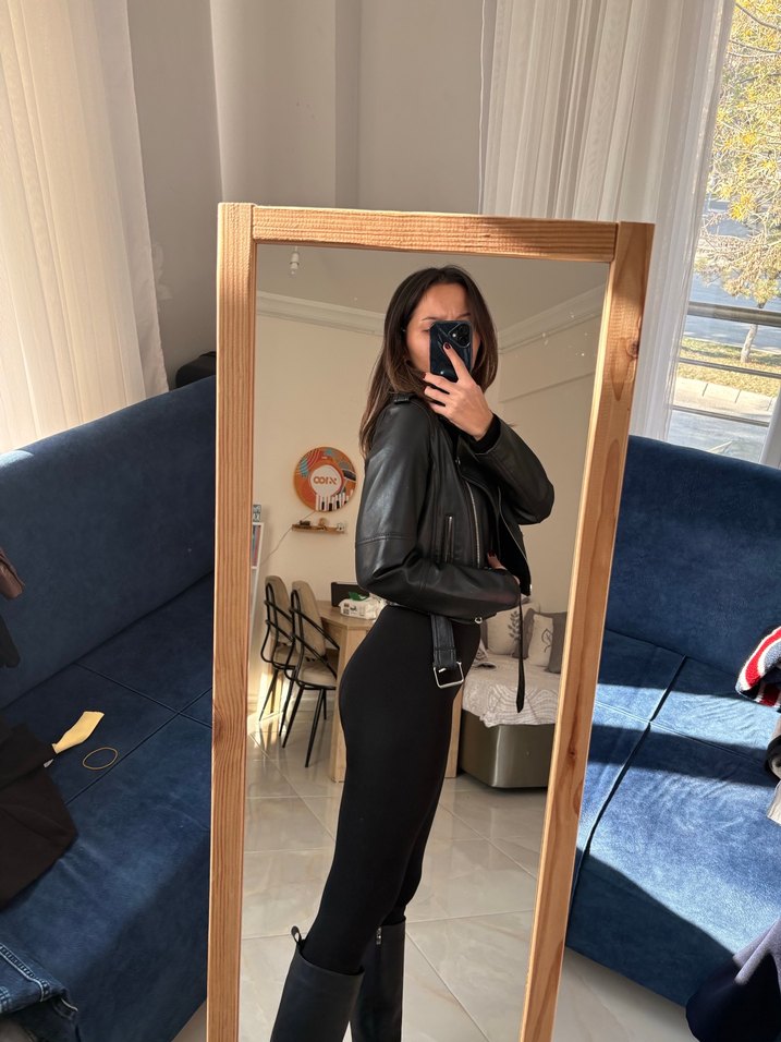 Siyah Deri Kadın Ceket - Görsel 3