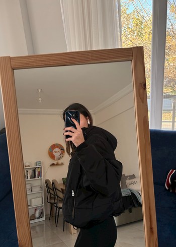 Siyah Kadın Kısa Kış Montu - Görsel 8