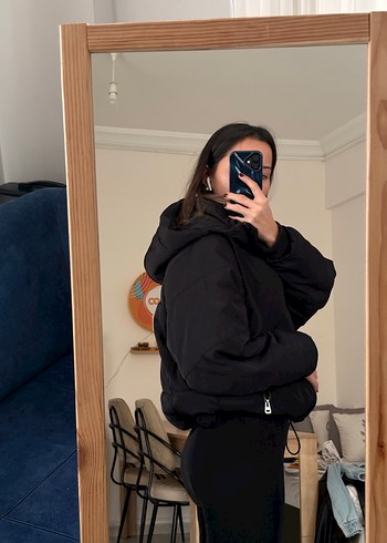 Siyah Kadın Kısa Kış Montu - Görsel 2