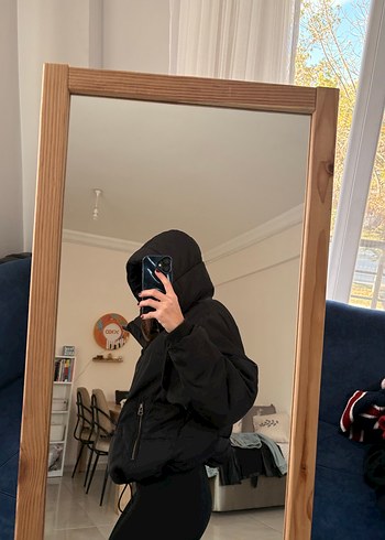 Siyah Kadın Kısa Kış Montu - Görsel 4