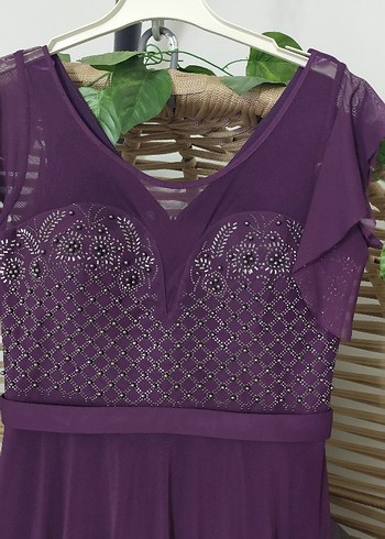 Mor Uzun İşlemeli V Yaka Abiye Elbise bir defa giyildi - Görsel 4