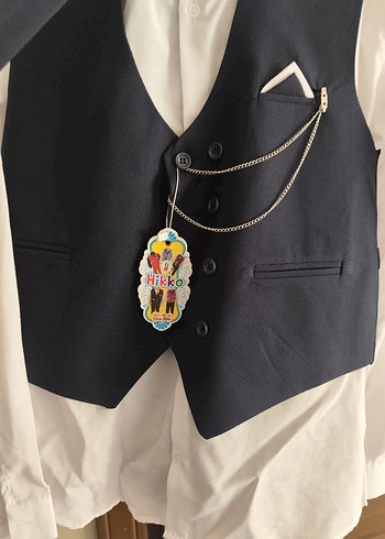 Düğmeli Lacivert Yelek ve Beyaz Gömlek Takımı - Görsel 7