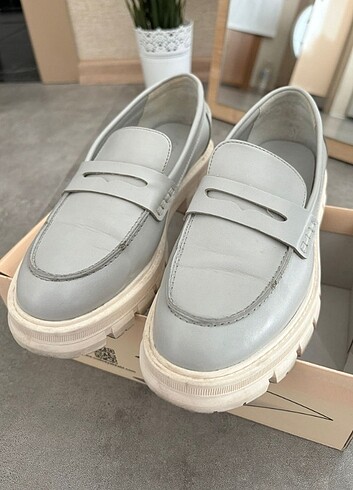 Loafer ayakkabı 