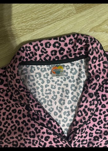 Kadın Mor Yılan Desenli Rahat Pijama Takımı - Görsel 4