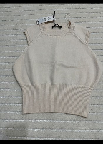 Bej Kadın Kolsuz Yün Triko - Görsel 6