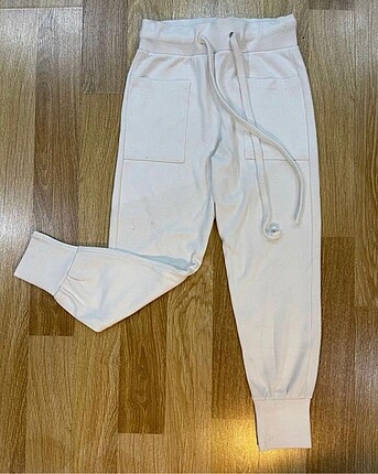 Cep Detaylı Beyaz Eşofman Altı - Görsel 4