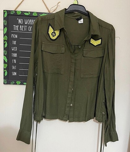 H&M Armalı Yeşil Gömlek - Görsel 4