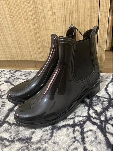LC Waikiki Kadın Bot
