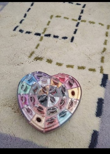 Lancôme Kalp Şeklinde Pastel Göz Farı Paleti - Görsel 2