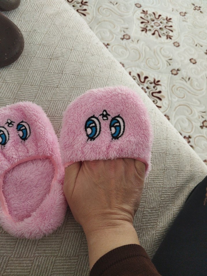 Nakışlı Pembe Kız Çocuk Sıcak Terlik - Görsel 2