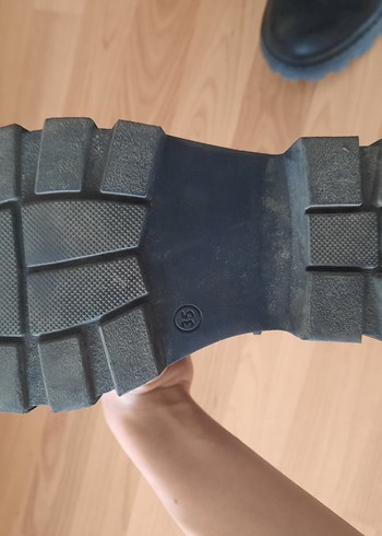 35 Beden Siyah Tüylü Bot