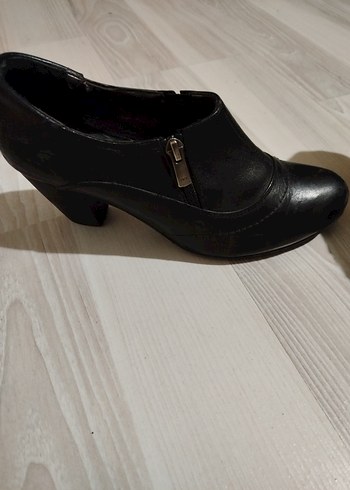 Siyah Rugan Tokalı Stiletto Kadın Bot - Görsel 2