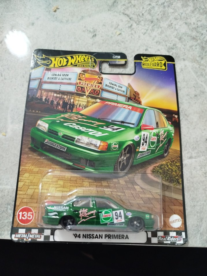 Yeşil '94 Nissan Primera Oyuncak Araba - Görsel 2