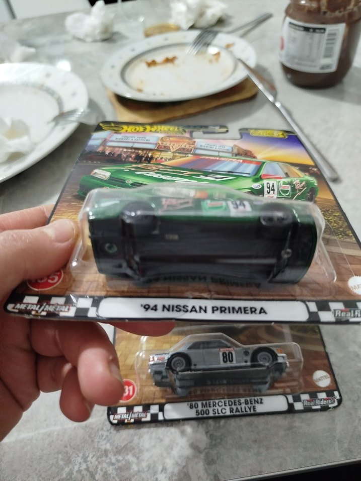 Yeşil '94 Nissan Primera Oyuncak Araba - Görsel 4