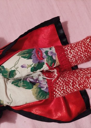 Renkli Geleneksel Kıyafetli Bebek - Görsel 6