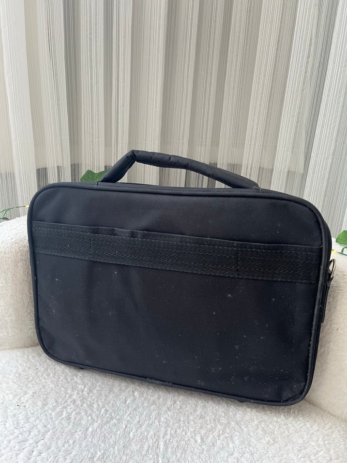 Laptop Çantası - Görsel 4