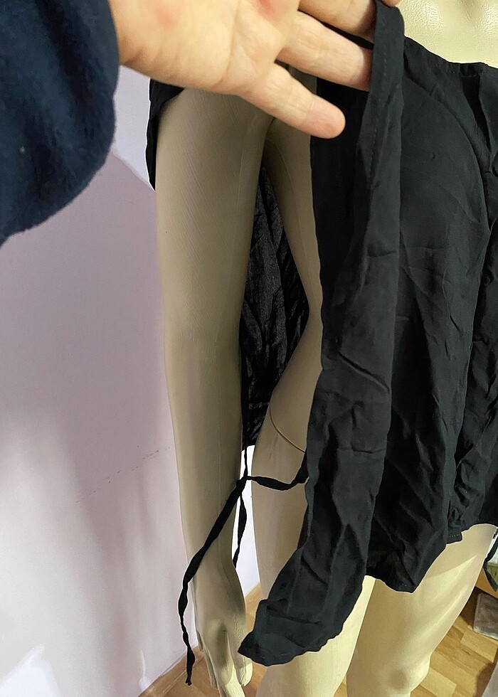 Siyah gömlek - Görsel 3